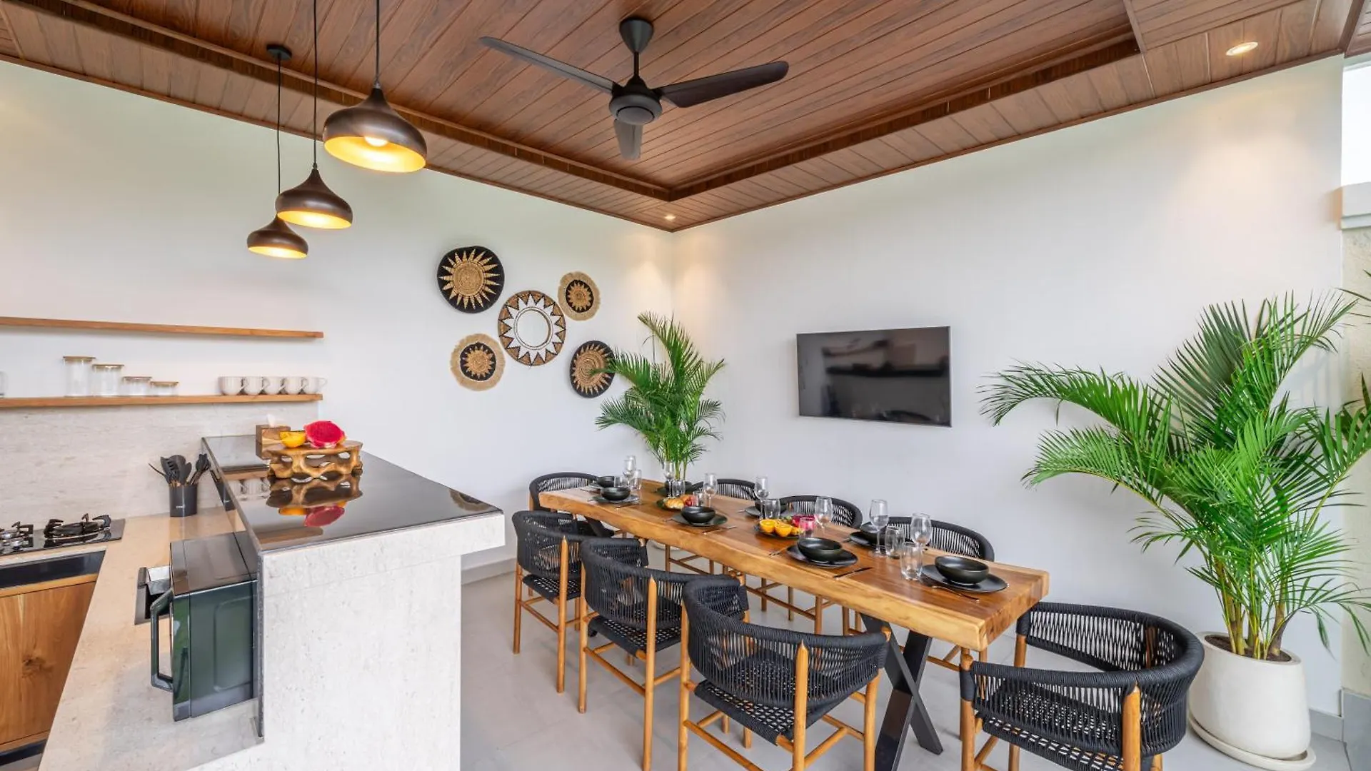 Stunning 4-Bedroom Villa with Breathtaking Ricefield Views - Your Ultimate Bali Getaway Awaits! Kerobokan